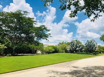 0b47f336c0cc5d9b1b9eef71d4f39ccd1a9857145988d2eb512f0b968af08a76 · Terreno en Venta Mérida| Yucatán Country Club| 658 m²