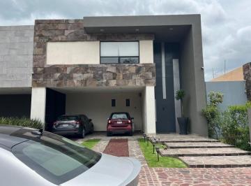 Casa de 3 habitaciones, León · Casa en Venta en Leon Guanajuato