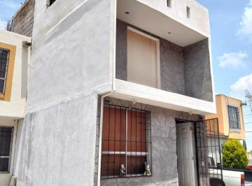 Casa · 99m² · 3 Recámaras · Casa en Venta