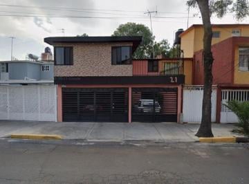 Casa de 3 habitaciones, Coyoacán · Casa en Coapa, Culhuacan Ctm en Calle Rosa Zaragoza, con 3 Recamaras
