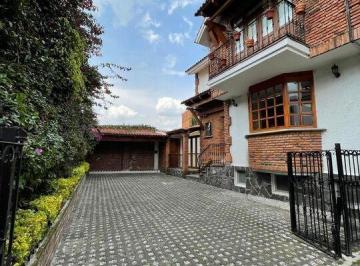 Casa en condominio · 368m² · 3 Recámaras · 4 Estacionamientos · Casa en Ch en Venta en San Nicolás Totolapan: Vistas Que Enamoran y Espacios