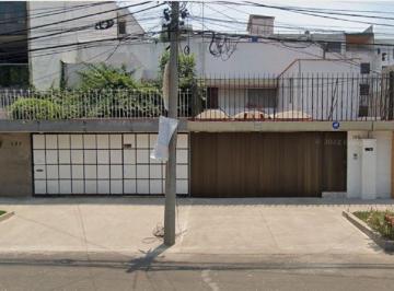 Casa en Venta de 5 habitaciones Polanco · Casa en Polanco III Seccion, con 5 Recamaras, Jardin, 2 Niveles, Cerca de Centro Comercial.