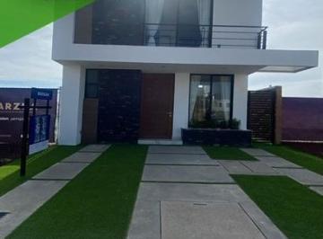 Casa · 105m² · 3 Recámaras · 2 Estacionamientos · Residencial Arzúa: Casa Modelo Boisan en Venta León Gto