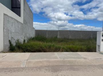 Terreno / Lote · 126m² · Terreno en Venta Fraccionamiento Zibarí Residencial, Pozos