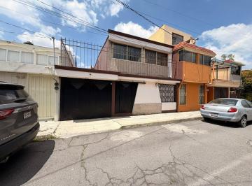 Casa · 188m² · 3 Recámaras · 2 Estacionamientos · Casa en Independencia