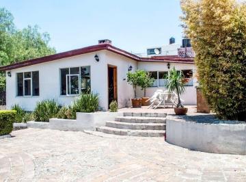 Casa · 330m² · 4 Recámaras · 4 Estacionamientos · Casa en Venta en Ciudad Satélite
