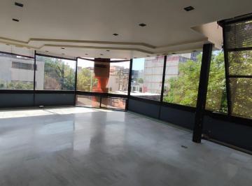 Oficina · 220m² · 5 Recámaras · 1 Estacionamiento · Renta Oficina en Juárez