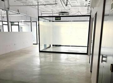 Oficina · 200m² · 8 Recámaras · 4 Estacionamientos · Oficina en Renta en Masaryk