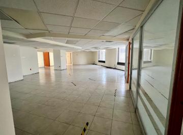 Oficina · 320m² · 15 Recámaras · 4 Estacionamientos · Oficina en Mariano Escobedo