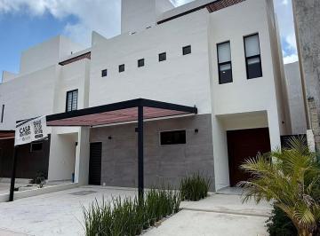 Casa · 306m² · 5 Recámaras · 2 Estacionamientos · Venta Casa Residencial Rio By Cumbres