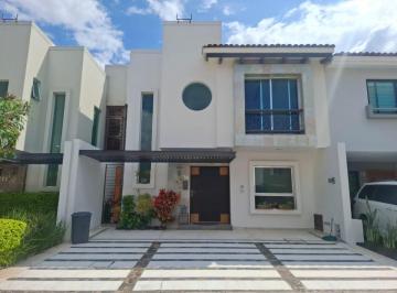 Casa en condominio de 3 habitaciones, Zapopan · Casa en Venta en Valle Esmeralda, Zapopan Jalisco