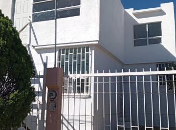 Casa de 4 habitaciones, Chihuahua · Casa en Venta Loma Dorada