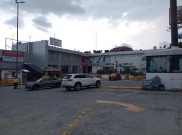 Local comercial · 210m² · 15 Estacionamientos · Local - Vista Hermosa