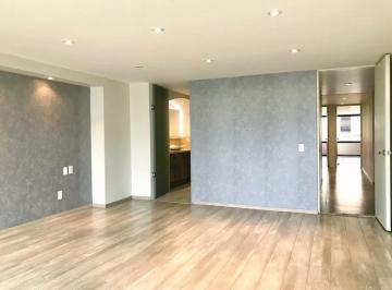 Departamento · 300m² · 3 Recámaras · 2 Estacionamientos · Departamento en Venta en Lomas de Chapultepec: 3 Recámaras con Vestidor