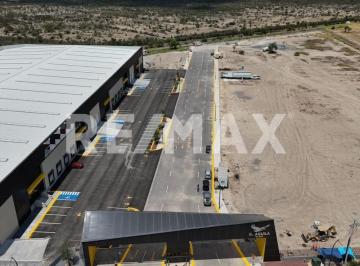 Bodega-Galpón · 2400m² · Bodegas Industriales en Venta en Paruqe Industrial Carr. Salinas Victoria - (4)