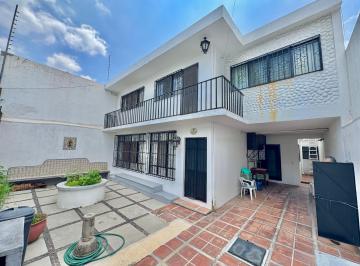 Casa de 5 habitaciones, Cuernavaca · Se Venden Dos Casas en Amatitlan