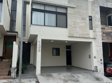 Casa · 290m² · 3 Recámaras · 2 Estacionamientos · Casa en Renta en Cumbres Elite, Monterrey Nuevo Leon