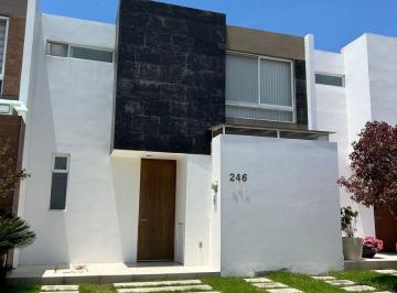 Casa de 3 habitaciones, Ocoyucan · Casa en Renta en Provenza Lomas de Angelopolis