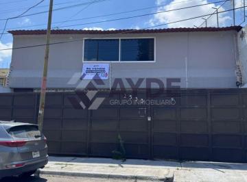 Casa en Venta de 5 habitaciones Jardines del Bosque · Casa en Venta en Jardines del Bosque