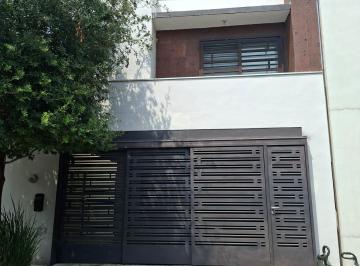 Casa · 168m² · 3 Recámaras · 2 Estacionamientos - REALTY WORLD CAPITAL · Casa en Venta en Cumbres San Patricio