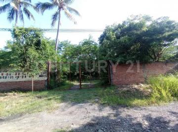 Terreno / Lote · 544m² · Terreno en Venta por Las Agencias de Carros