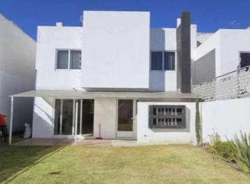 Casa en condominio de 3 habitaciones, Metepec · Se Vende Casa en Remate Residencial Foresta