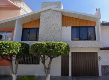 Casa de 4 habitaciones, Nezahualcóyotl · Casa en Venta en Abelardo L. Rodriguez Villada Nezahualcóyot Estado de México