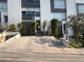 Casa · 134m² · 3 Recámaras · 2 Estacionamientos · Casa - Bosque Esmeralda