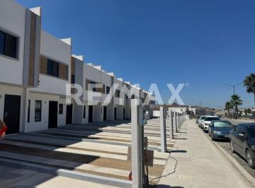Casa · 101m² · 2 Recámaras · 2 Estacionamientos · Casa en Venta Almeira Residencial, Tijuana