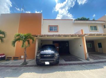 Casa en condominio de 3 habitaciones, Zapopan · Casa en Renta en Zapopan, Jalisco (Residencial Loma Bonita)
