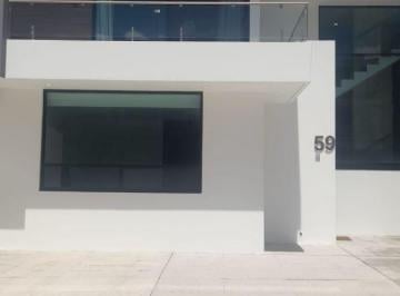 Casa de 4 habitaciones, Huimilpan · ¡Espectacular Residencia de 4 Niveles con Vistas Panorámicas en Cumbres del Cimatario!