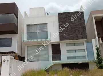 Casa de 3 habitaciones, Querétaro · Casa en Lomas de Juriquilla, Qro con Vista Panorámica, Terraza, Jacuzzi y Carril de Nado