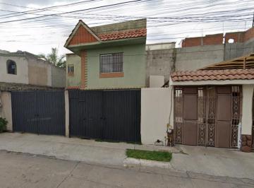 Casa de 3 habitaciones, León · Casa en Venta en León Guanajuato. Clm