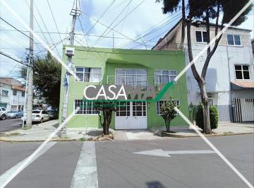 Casa de 5 habitaciones, Venustiano Carranza · Casa en Venta en Esquina