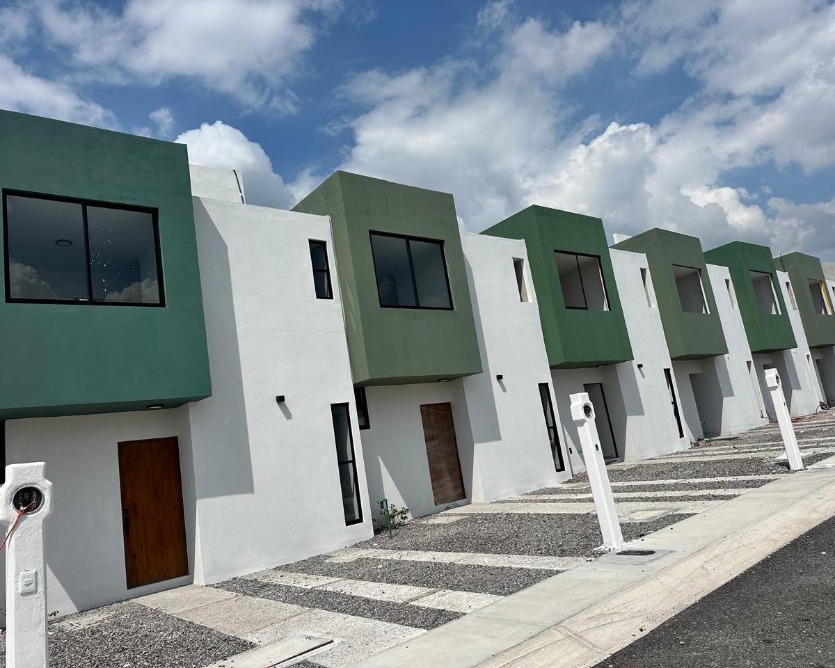 House for Sale in Residential Area in Pueblito Colonial, Corregidora, Querétaro - (4)