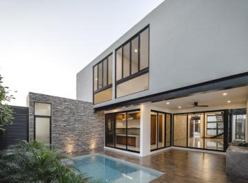 Casa de 4 habitaciones, Mérida · Casa Luxury de 4 Recamaras y Alberca en Soluna, Temozón Norte
