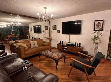 Casa de 3 habitaciones, Benito Juárez · Casa en Venta en La Mejor Zona / Cerca Parque Hundido