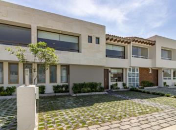 Casa en condominio de 3 habitaciones, Calimaya · Casa en Venta en Calimaya