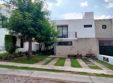 Casa de 3 habitaciones, Querétaro · Casa en Venta en Privada en Cumbres del Lago