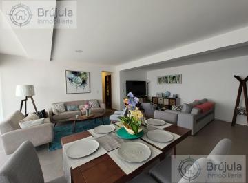 Departamento · 149m² · 3 Recámaras · 2 Estacionamientos · Penthouse Amueblado en Renta en El Refugio