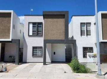 Casa en condominio de 3 habitaciones, Juárez · Casa en Venta en Fraccionamiento Nueva Vizcaya, Cd. Juárez, Chih.