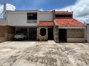 Casa de 5 habitaciones, Mérida · Casa Ideal Para Oficina Sobre Av Benito Juarez Norte