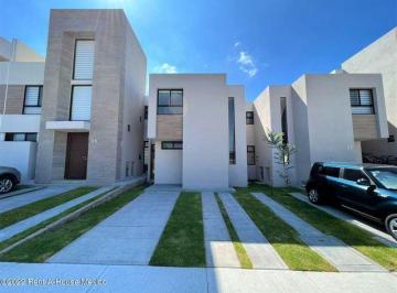 Casa · 117m² · 2 Recámaras · 2 Estacionamientos · Zibatá Casa Nueva en Venta Rah3002