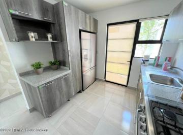 Casa · 100m² · 4 Recámaras · 2 Estacionamientos · Zibatá Casa de 4 Recamaras en Venta Rah2342