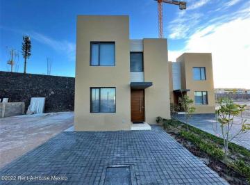 Casa · 198m² · 4 Recámaras · 2 Estacionamientos · Zibatá Casa Nueva Dentro de Privada en Venta Rah2475