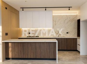 Casa de 4 habitaciones, Querétaro · Casa en Venta en Altozano, Querétaro.