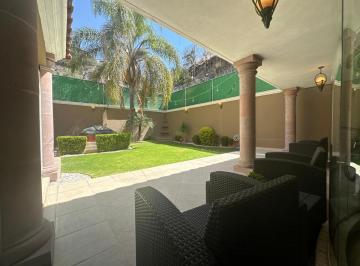 Casa de 5 habitaciones, Querétaro · Casa en Venta Loma Dorada Querétaro
