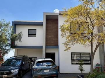 Casa · 160m² · 3 Recámaras · 3 Estacionamientos · Casa en Venta Preserve Juriquilla Queretaro