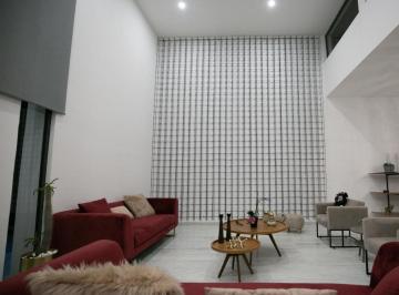Casa · 1000m² · 4 Recámaras · 6 Estacionamientos · Casa en Venta en Vista Real y Country Club Corregidora Queretaro