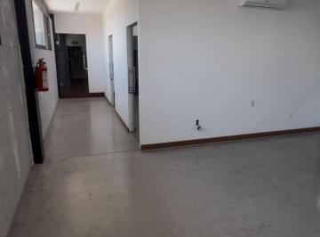 Casa · 1460m² · 10 Estacionamientos · Bodega Comercial en Venta Querétaro